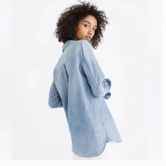 MADEWELL Chambray Classic Boyfriend Button Down Shirt Size Small - Picture 5 of 10